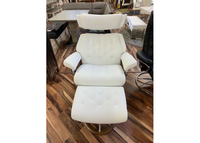 Stressless chair in discount stock